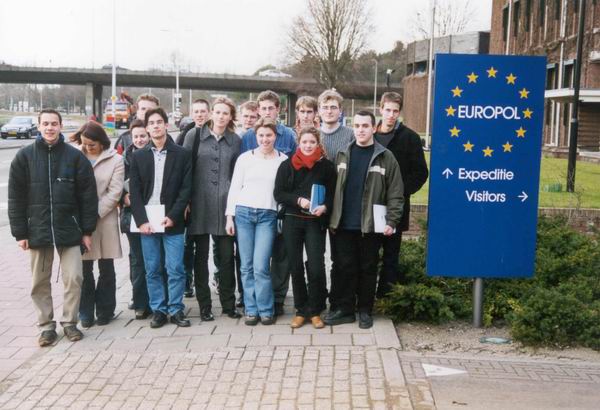 Po institucích EU